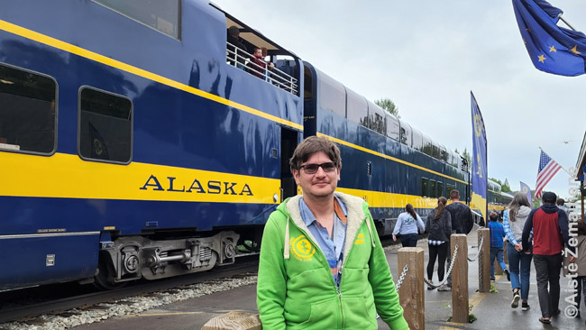 Prie Alaska Railroad traukinio