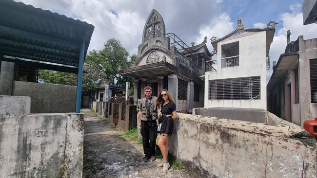 Manilos kinų kapinėse