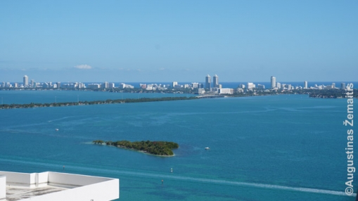 Miami Beach nerija žvelgiant iš Majamio centro