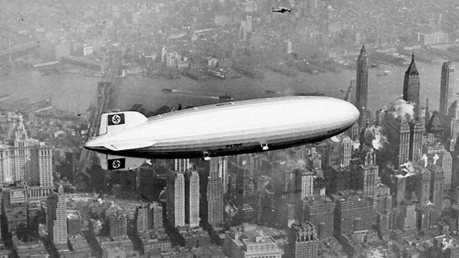 Dirižablis "Hindenburg" virš Niujorko