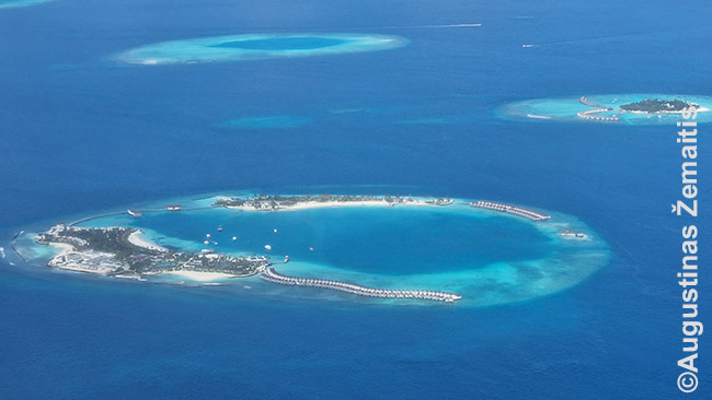 Maldyvų atolai iš lėktuvo