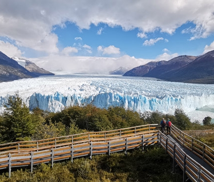Perito Moreno ledynas žvelgiant nuo pasivaikščiojimo tako