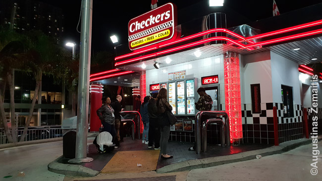 Checkers restoranas
