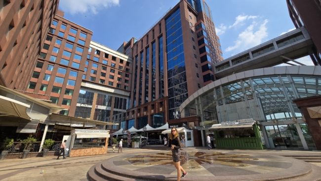 Prie UB City prekybos centro