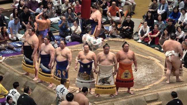 Rikišių išėjimas į ringą