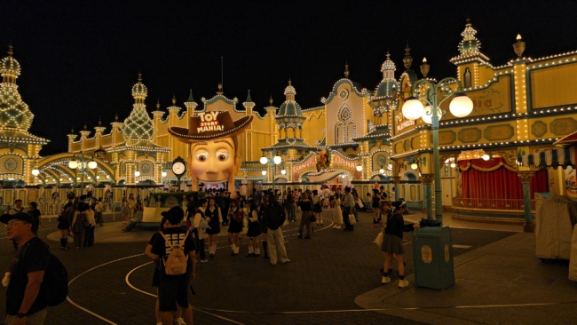 Įėjimas į Toy Story atrakcioną