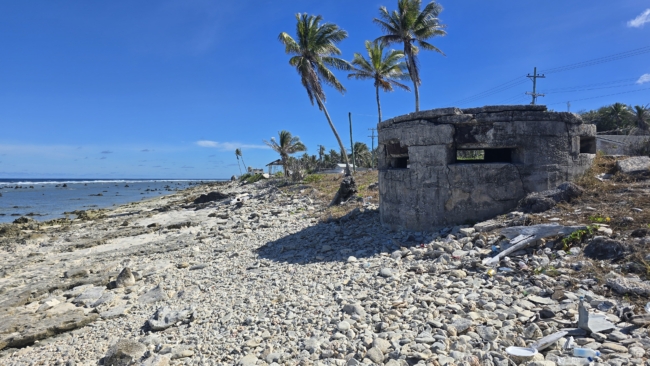 Japonų bunkeris Nauru pakrantėje