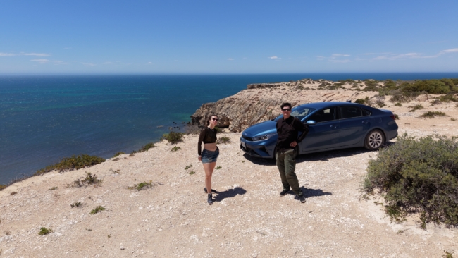 Prie pietinių Australijos krantų judant link vakarų Australijos